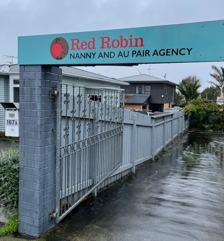 Red Robin Nanny Agency 2